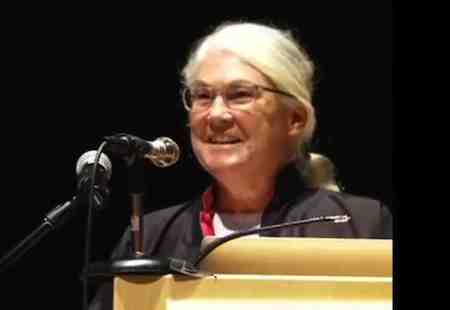 Dr Seneff